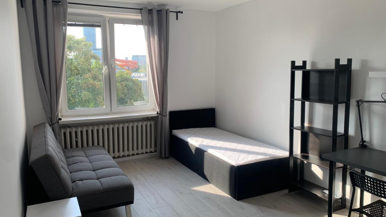 Beautiful Room - Newly Renovated, Aquapark Center Of Вроцлав Екстер'єр фото